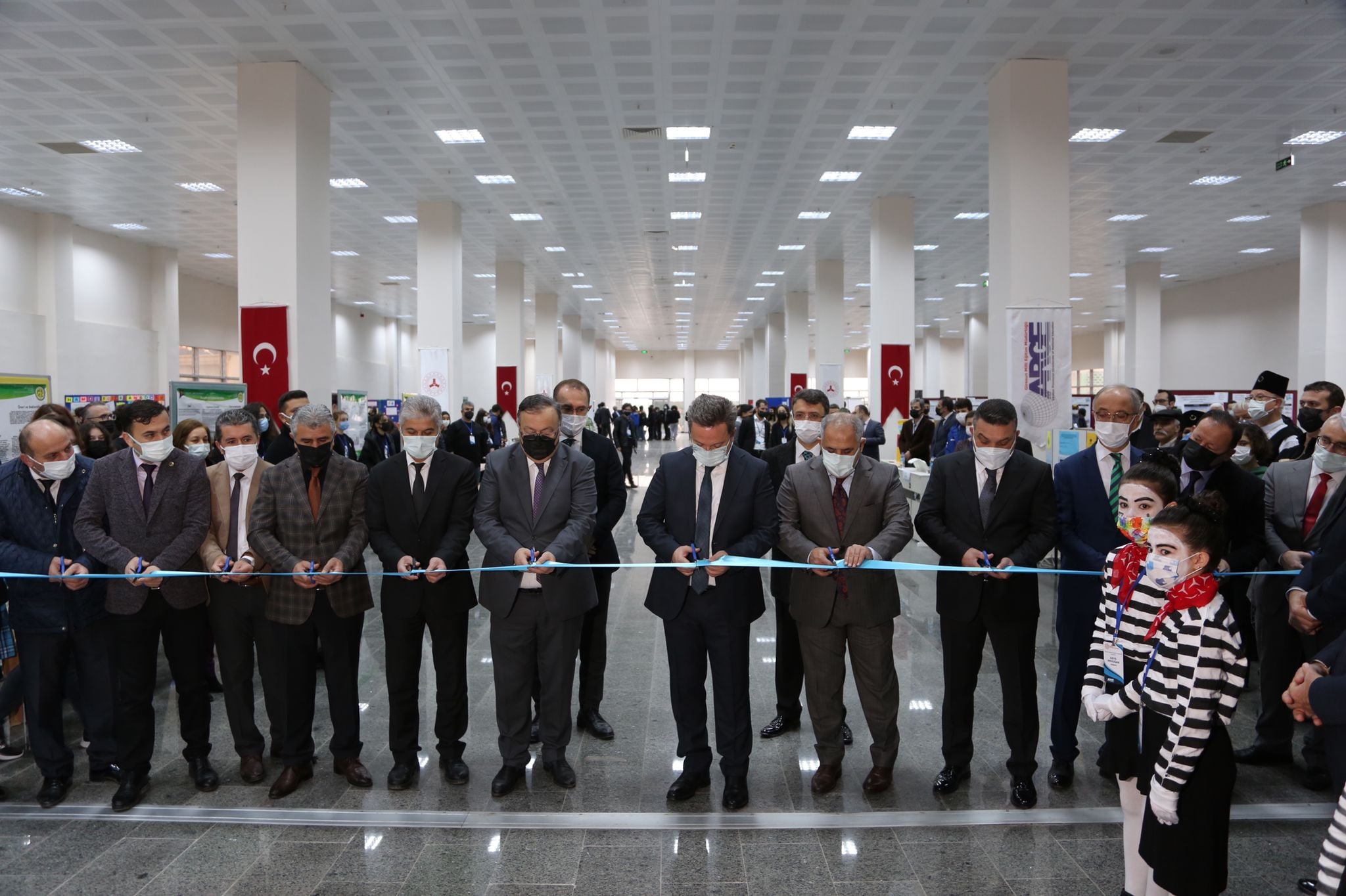 Vali Ünlü, Giresun Bilim Fuarları Festivali’nin Açılışını Yaptı