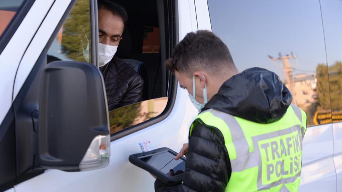 Ülke Genelinde Okul Çevreleri ve Servis Araçları Denetlendi