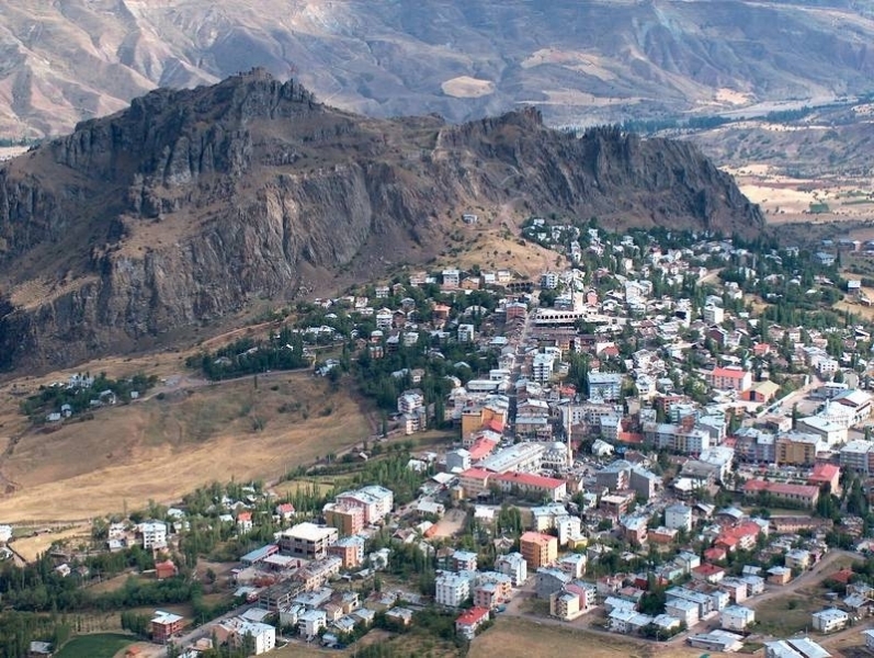 Şebinkarahisar’da Mahkemeden Satılık Arsa