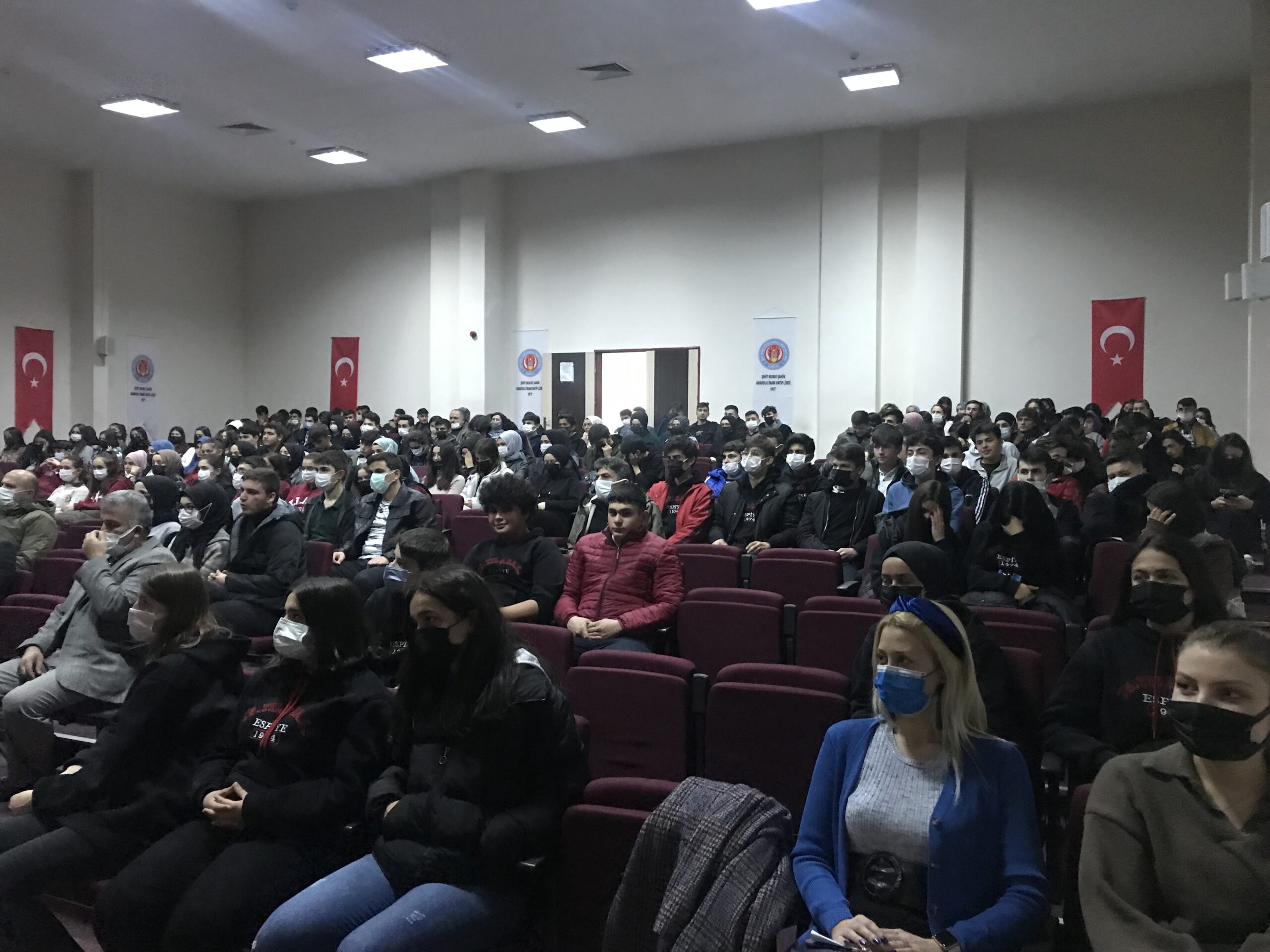 Espiye’de “Mehmet Akif’i Doğru Anlamak” konferansı düzenlendi