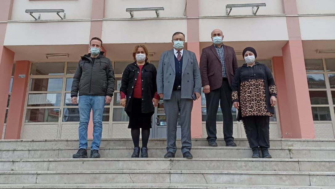 Müdür Tosunoğlu, Zübeyde Hanım Mesleki ve Teknik Anadolu Lisesini Ziyaret Etti