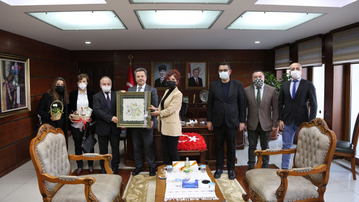 Giresun Halk Eğitimi Merkezi’nden Vali Ünlü’ye Ziyaret