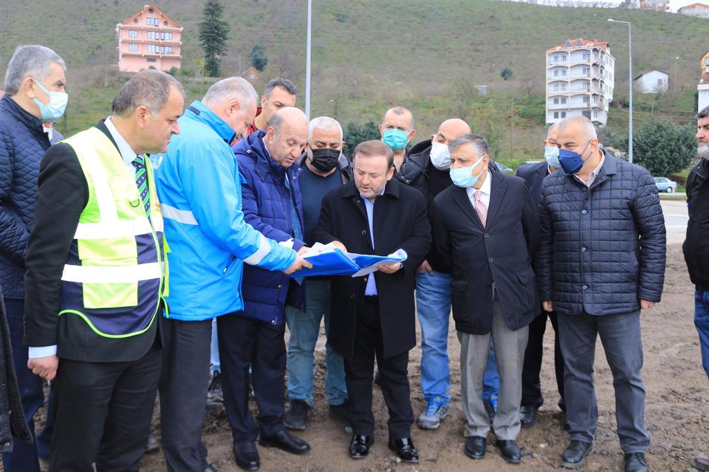 Milletvekili Öztürk, Balıkçı Barınağı İnşaatında İncelemelerde Bulundu