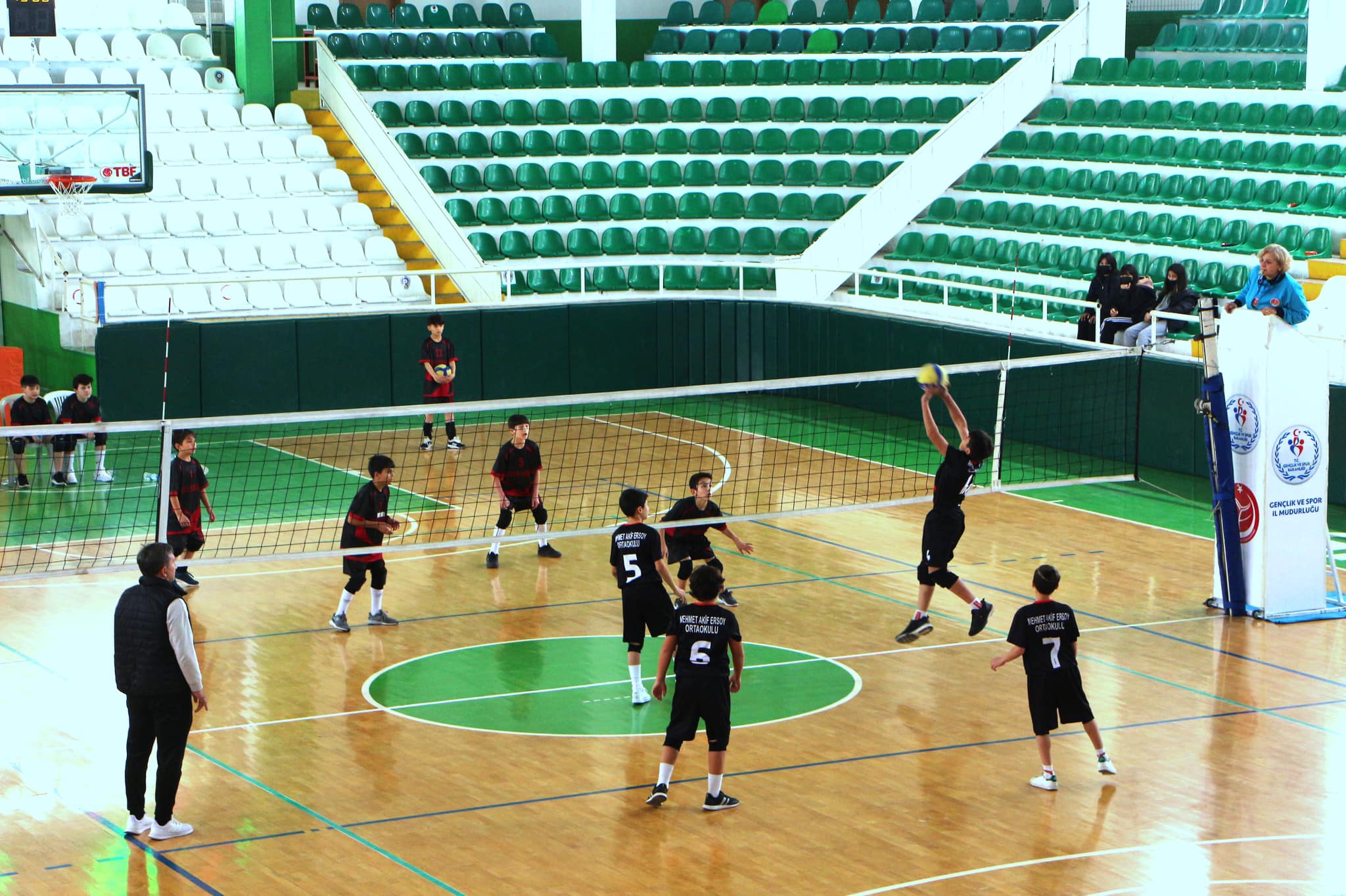 Okul Sporları Voleybol Müsabakaları Tamamlandı