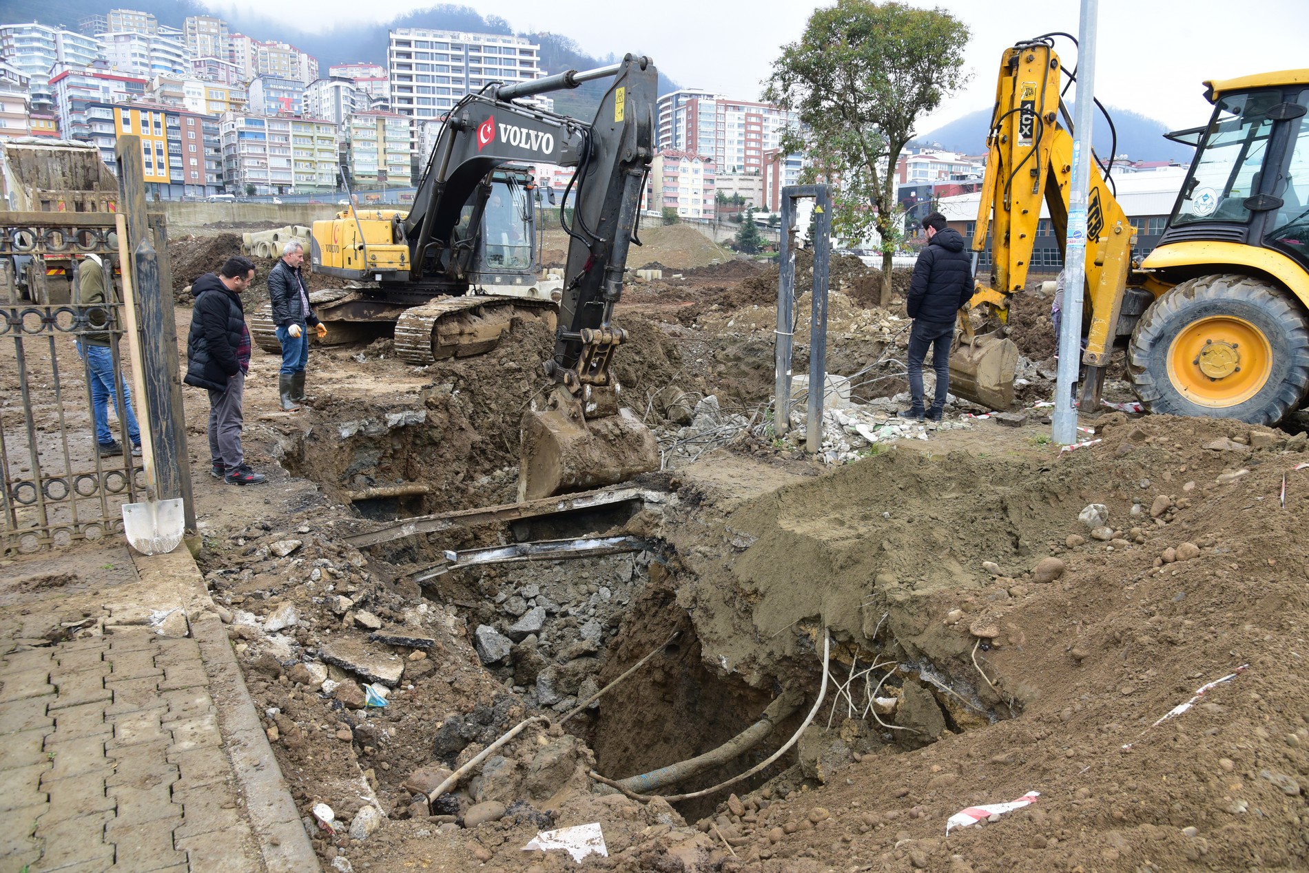 Giresun’da Kanalizasyon Ve Yağmur Suyu Hattı Çalışmalarına Ağırlık Verildi