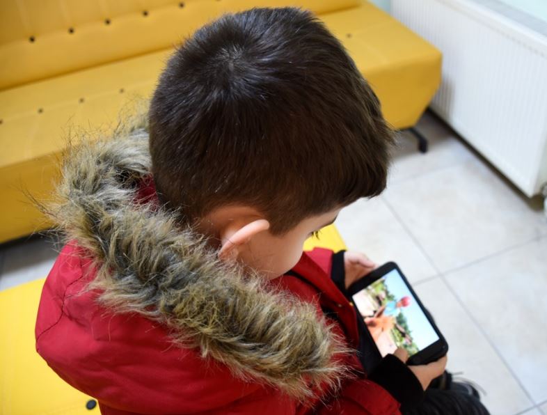 Aileler İçin “Çocukları Dijital Tehlikelerden Koruma Rehberi”