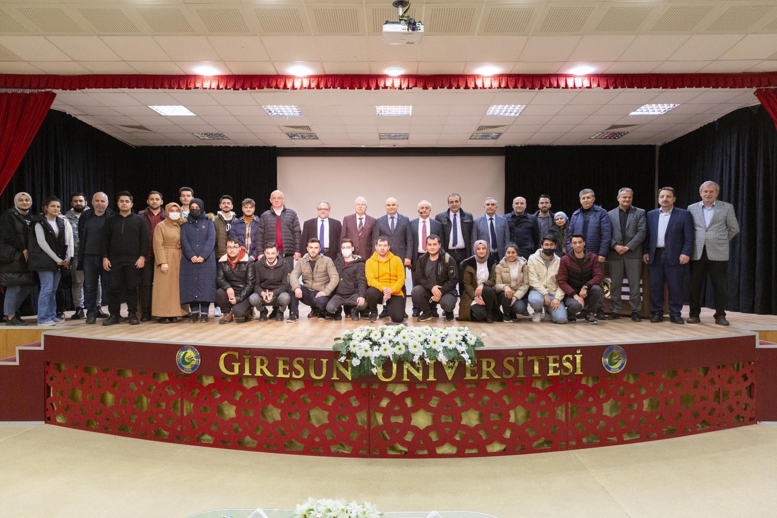 GRÜ’de Küresel İklimin Su ve Tarıma Etkileri Konferansı Yapıldı