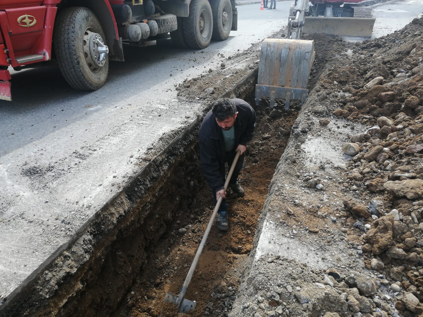 Giresun’da Yağmur Suyu Hattı Çalışmalarına Ağırlık Verildi