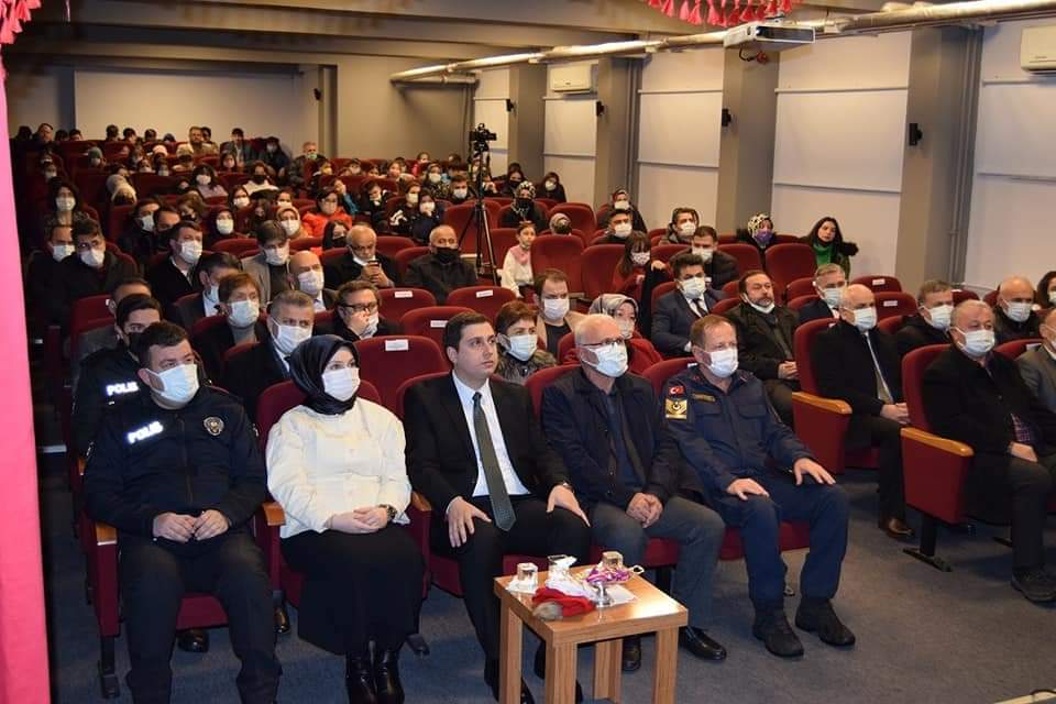 Piraziz’de ’12 Mart İstiklal Marşının Kabulü ve Mehmet Akif Ersoy’ u Anma Günü’ Programı Yapıldı
