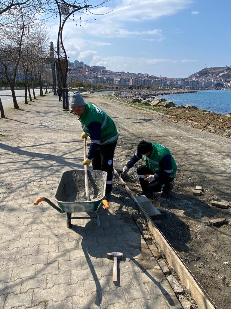 Giresun’da Park Bahçe Ekipleri 4 Mevsim Sahada