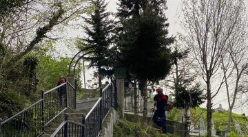 Mezarlıklar Bayram Ve Anneler Gününe Hazırlanıyor