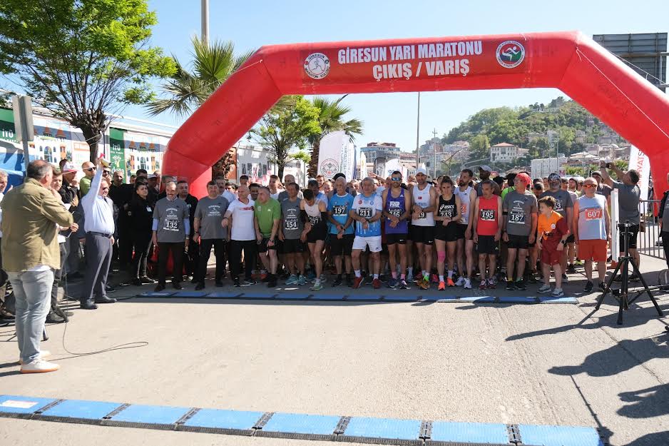 Giresun Yarı Maratonu Koşuldu