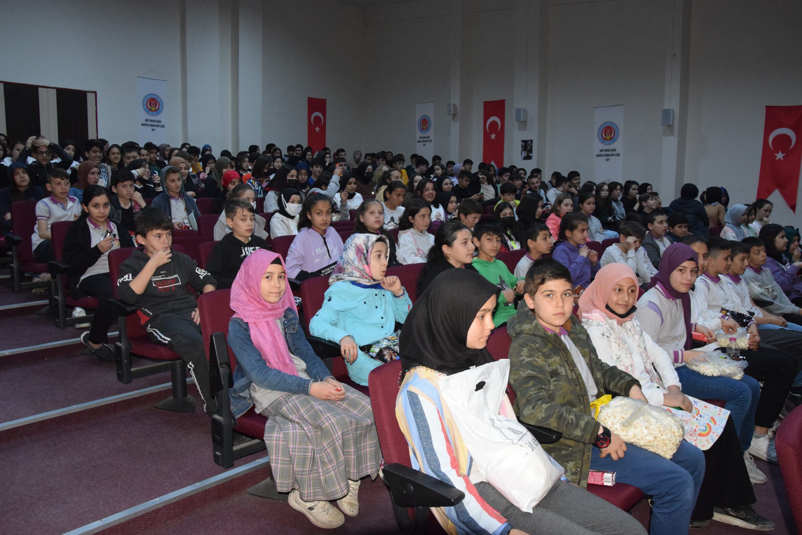 “Bir Düş Gördüm” Filmi Espiye’de Öğrencilerle Buluştu