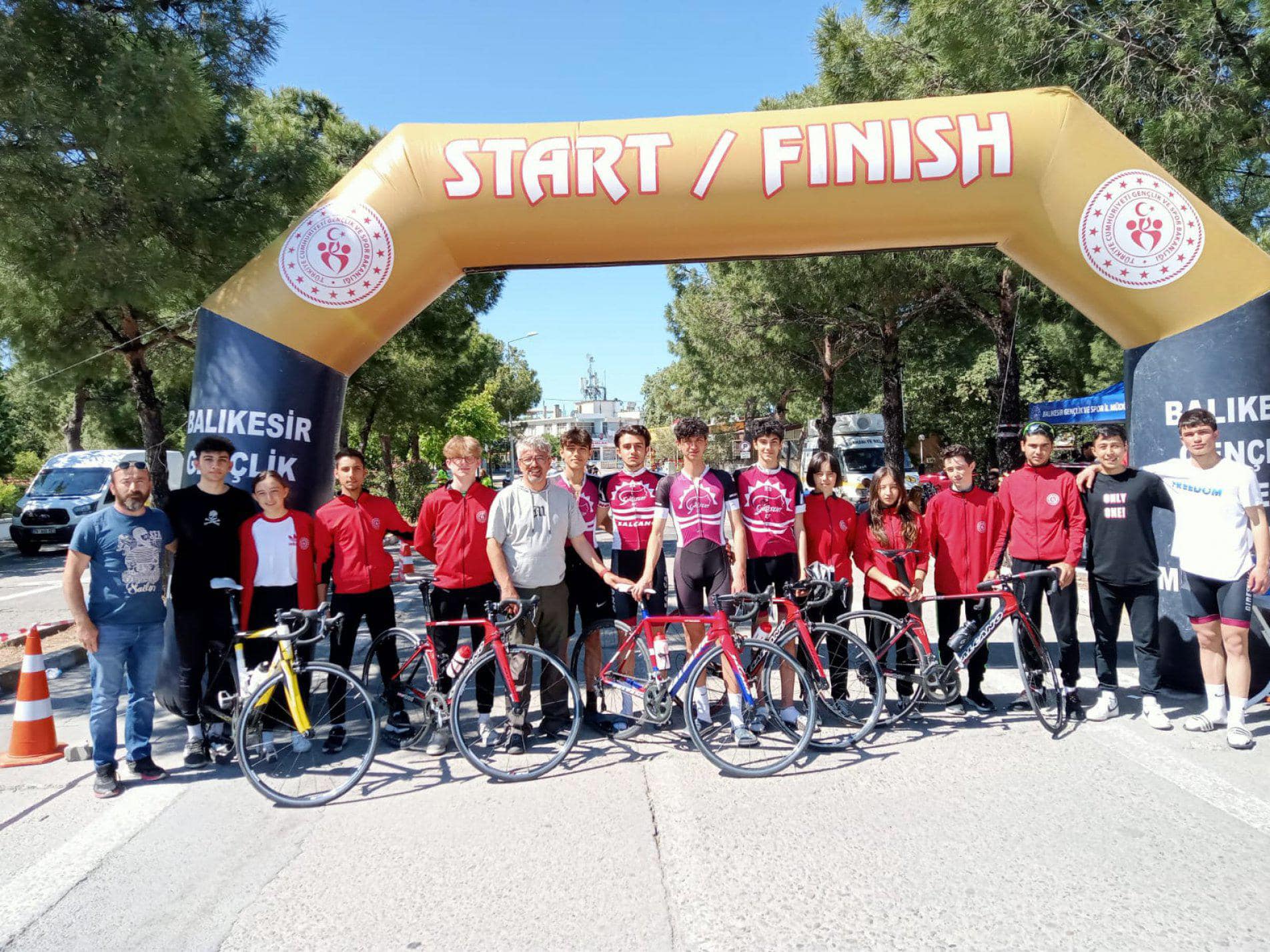 Giresun Spor Lisesi Bisiklet Takımı Türkiye Birincisi Oldu