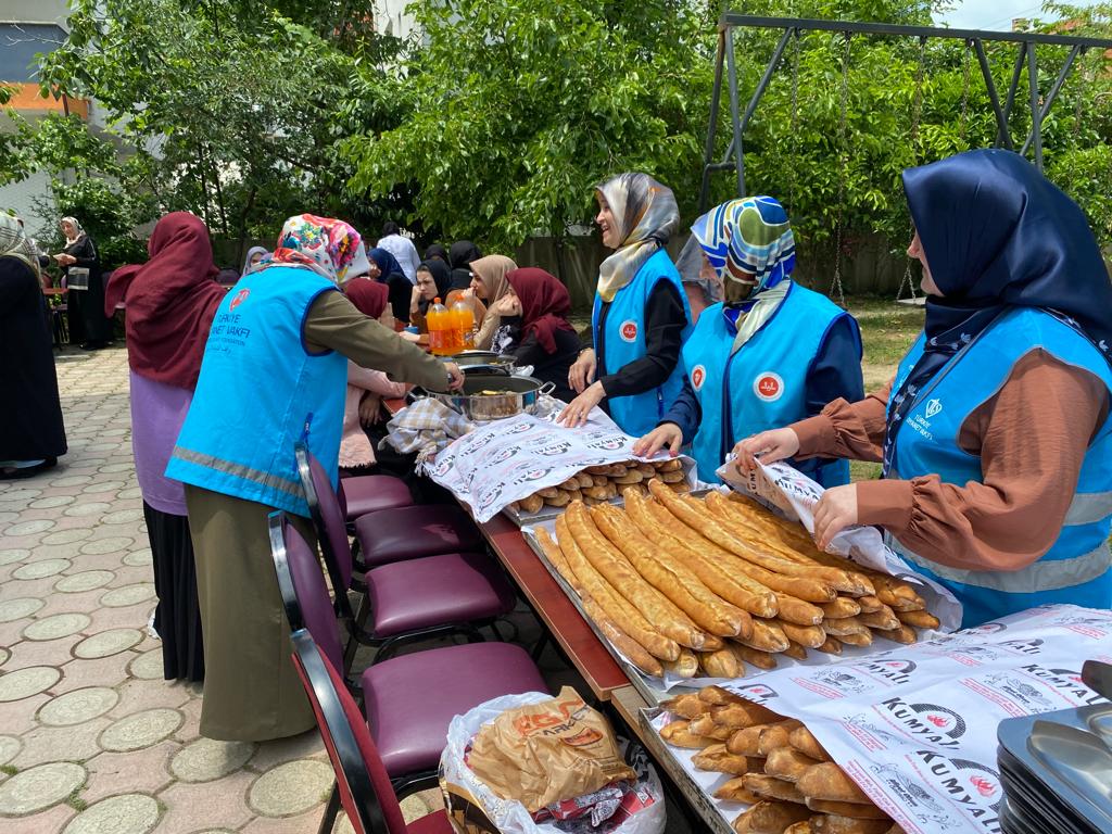 Hafızlık öğrencileri kır şenliğinde moral buldu