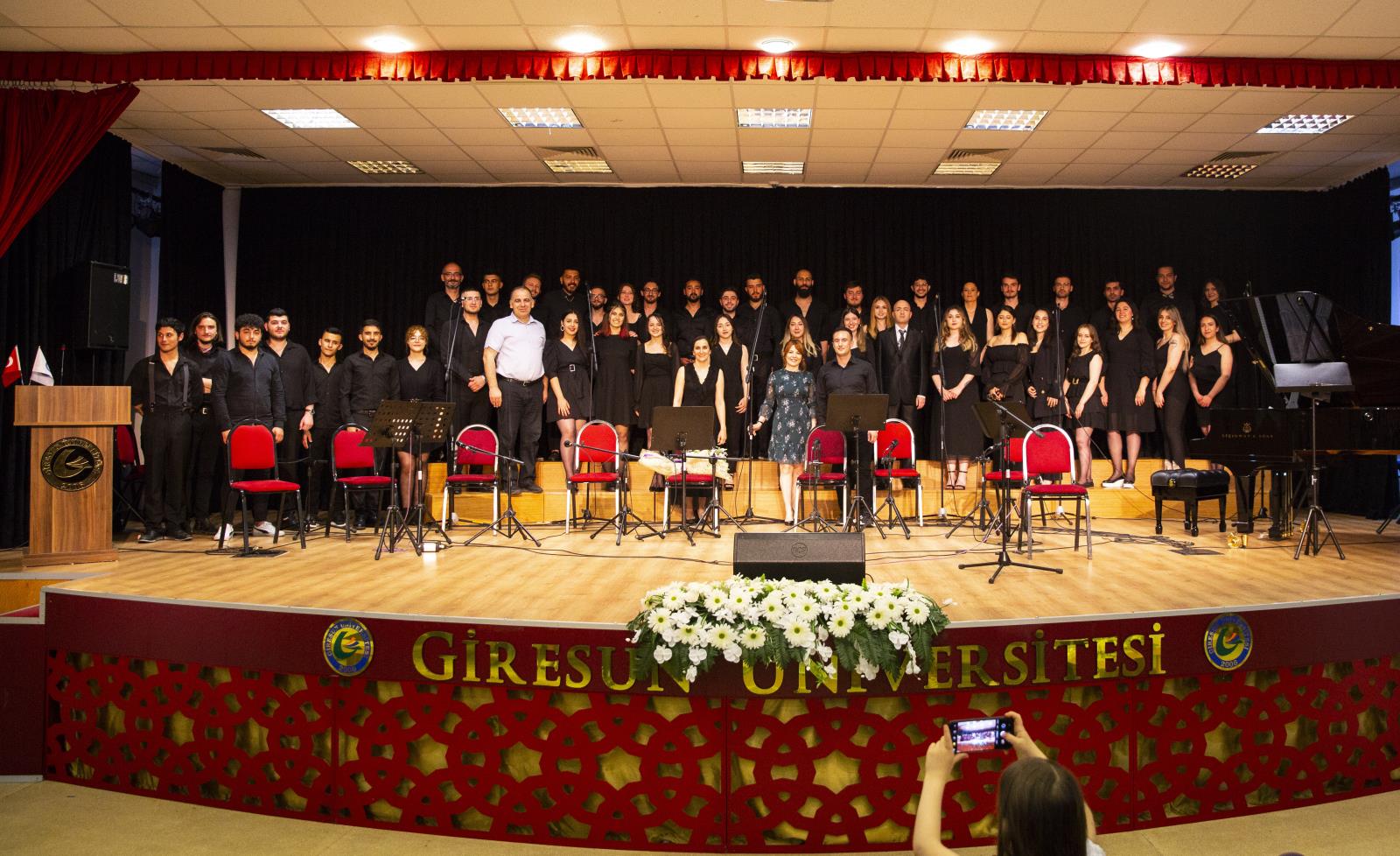 Eğitim Fakültesinden Yıl Sonu Konseri