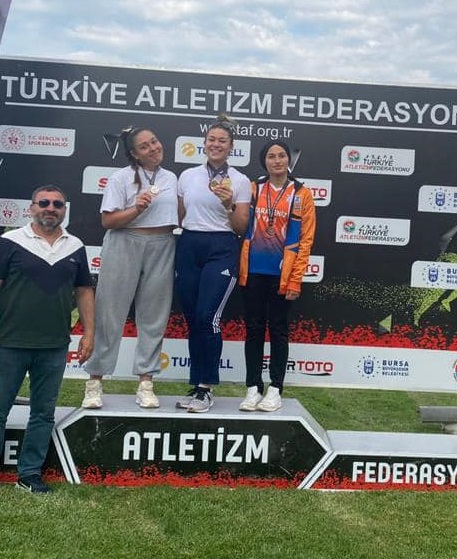 Cemile Çal Türkiye Üçüncüsü