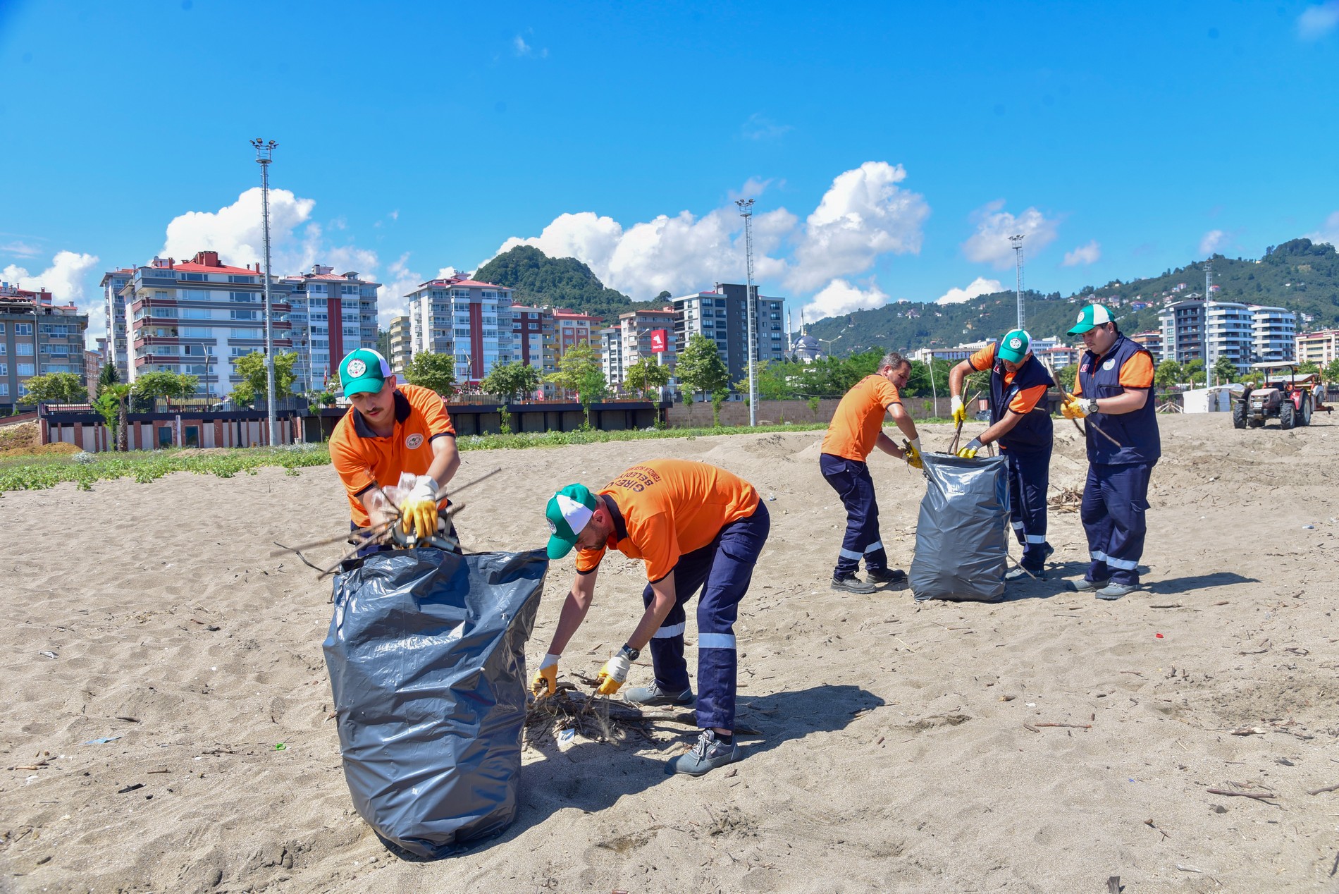 Giresun’da Plajlarda Temizlik Çalışması Yapıldı