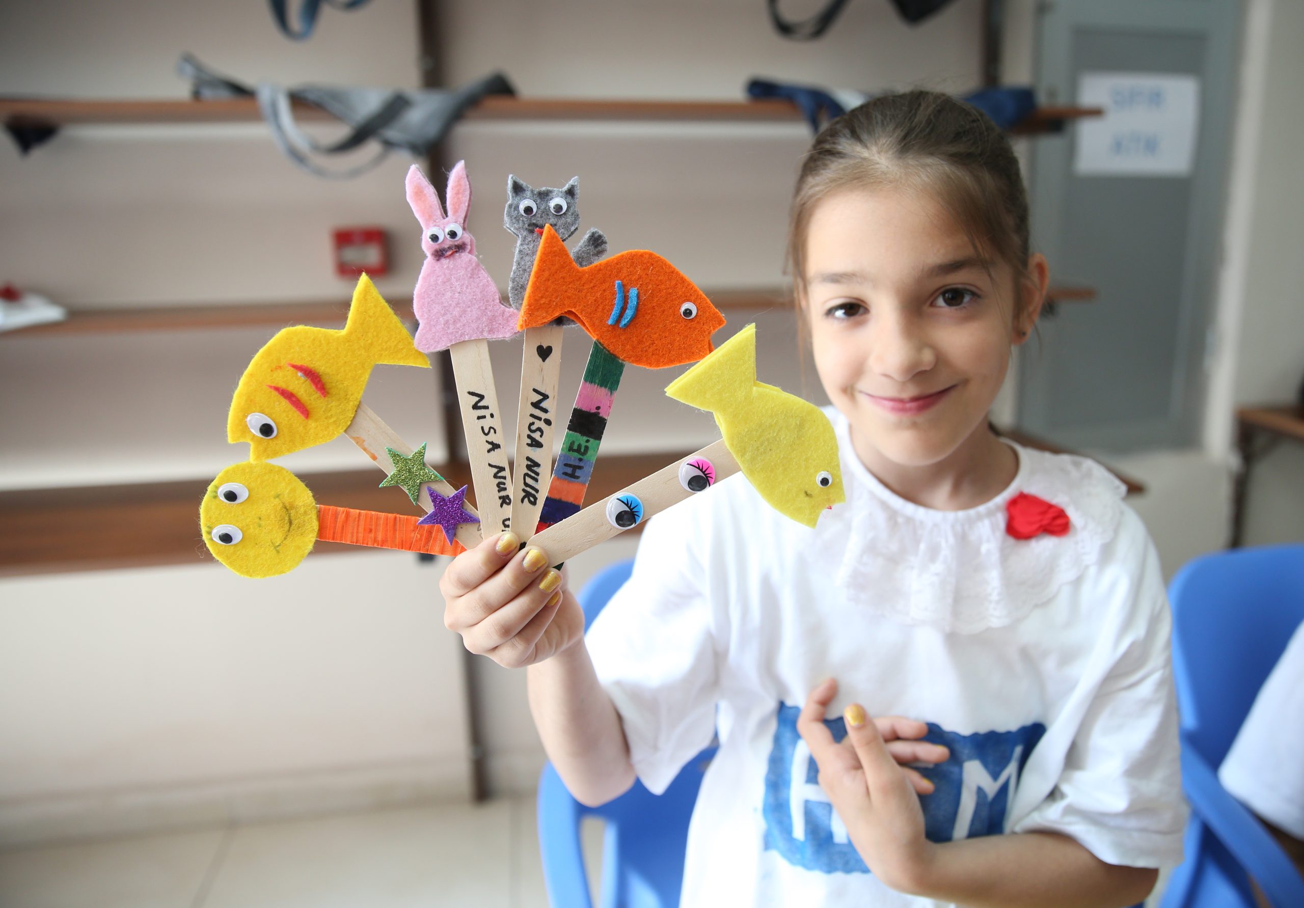 Dondurma Çubuğundan Kitap Ayracı, Plastik Kaşıktan Bebek Yapıyorlar