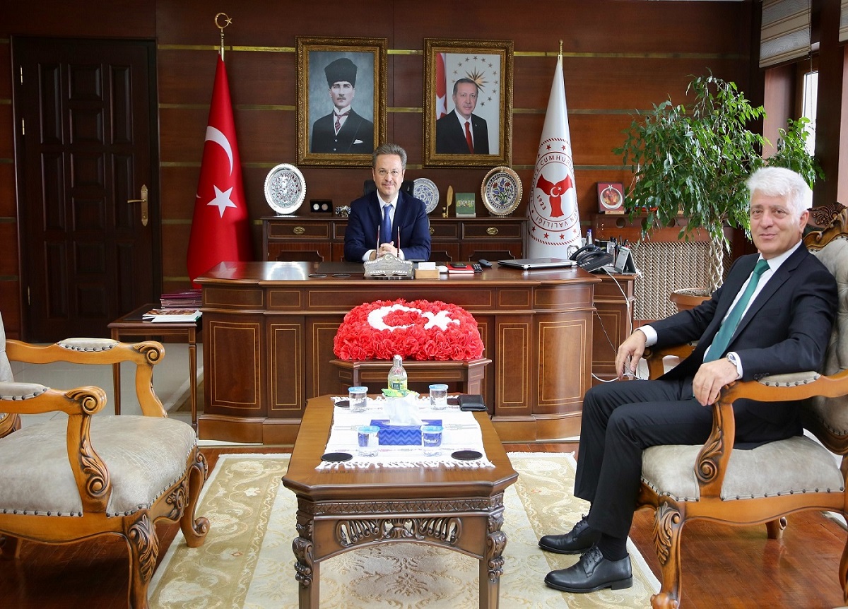 Vali Ünlü, Giresun İl Emniyet Müdürü Güzelyazıcı’yı Kabul Etti