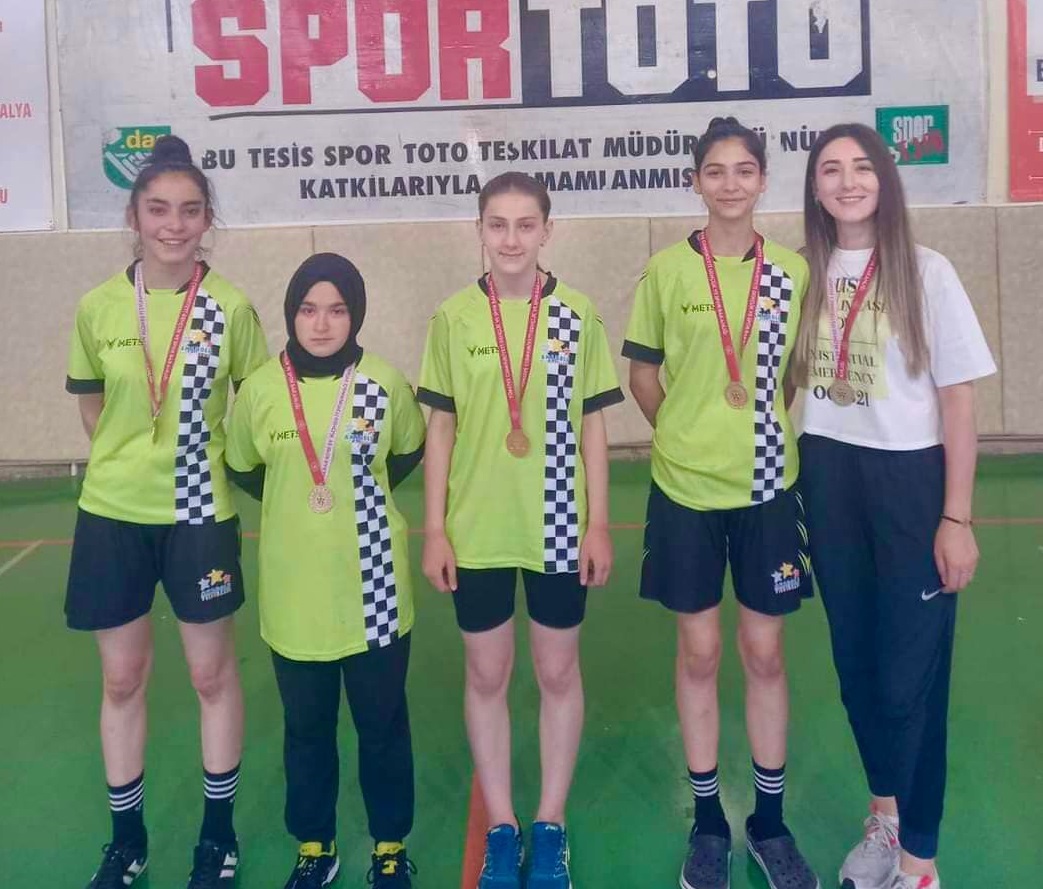 Giresun Badminton Takımı Türkiye Finallerinde