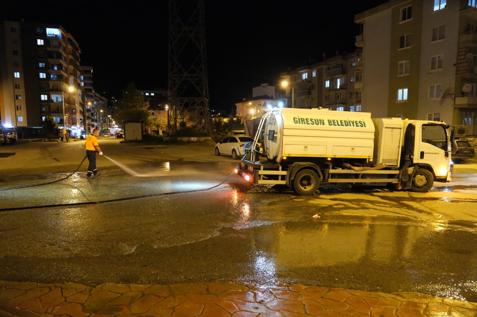 Giresun Belediyesi Gece Gündüz Sahada