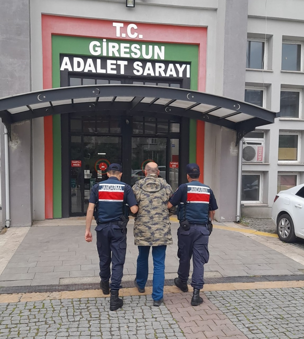 Giresun’da Kasten Yaralama Suçundan Aranan Kişi Yakalandı