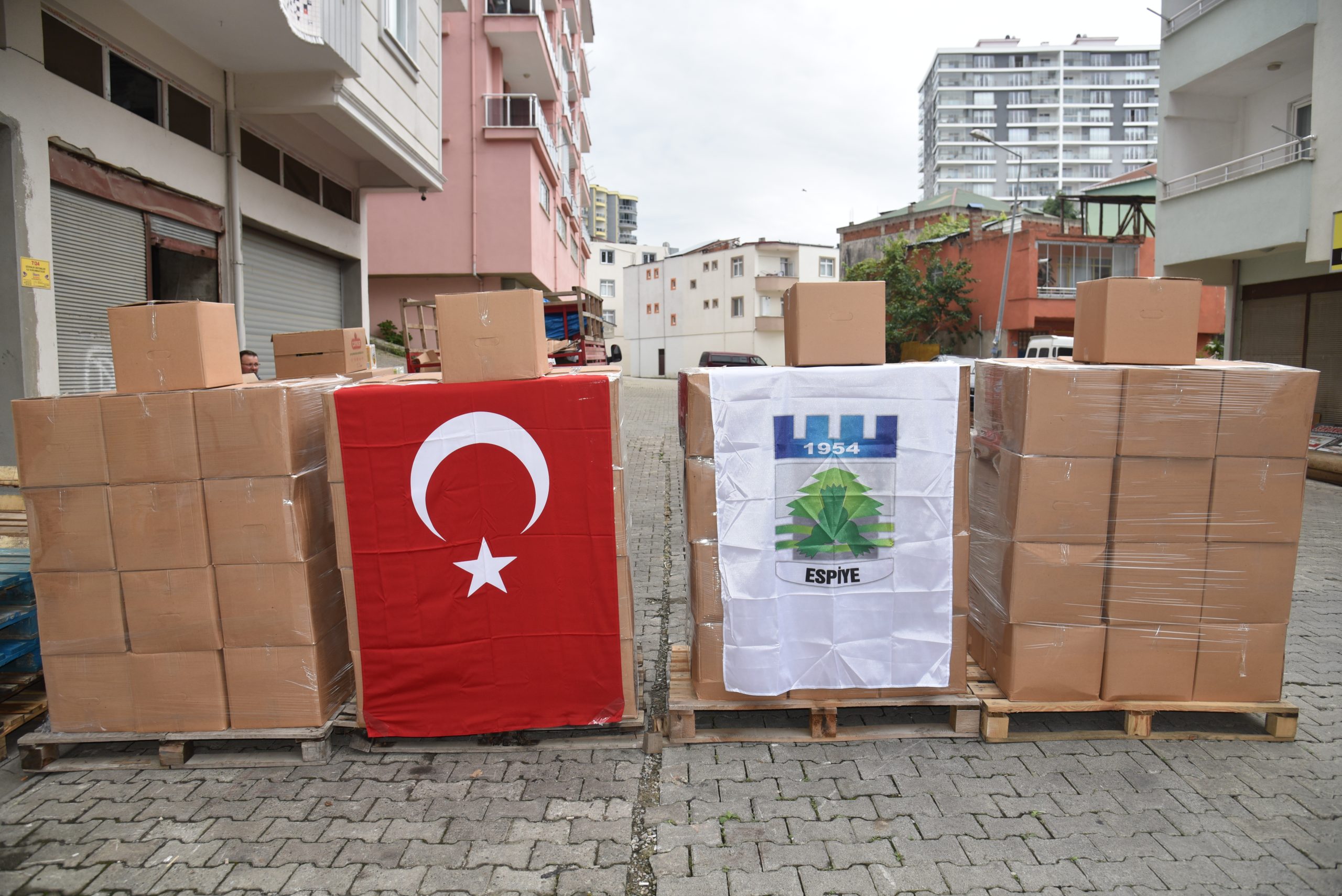 Espiye’den Pakistan’a Yardım