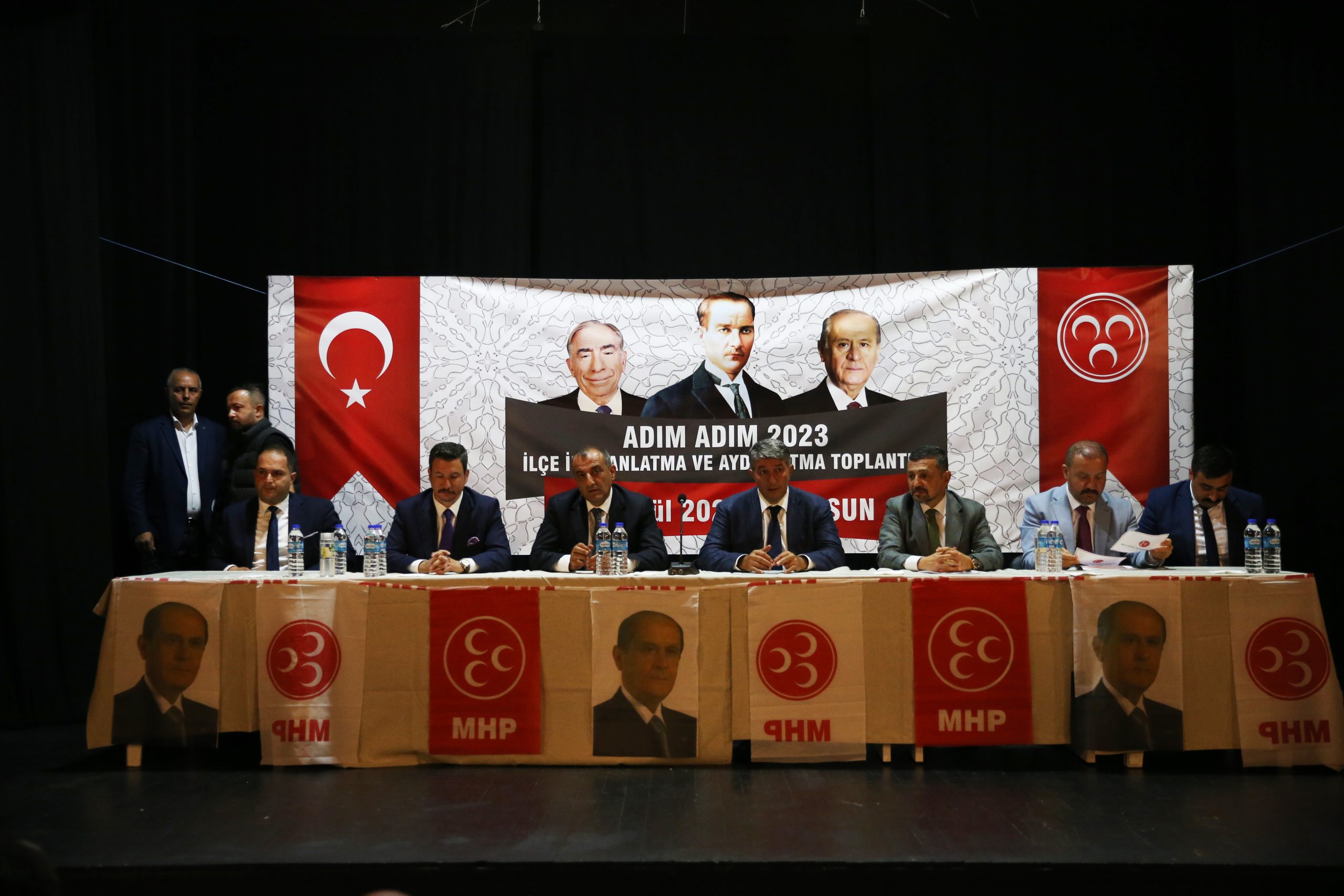 MHP Heyeti Giresun’da “Adım Adım 2023” Toplantısı Düzenledi