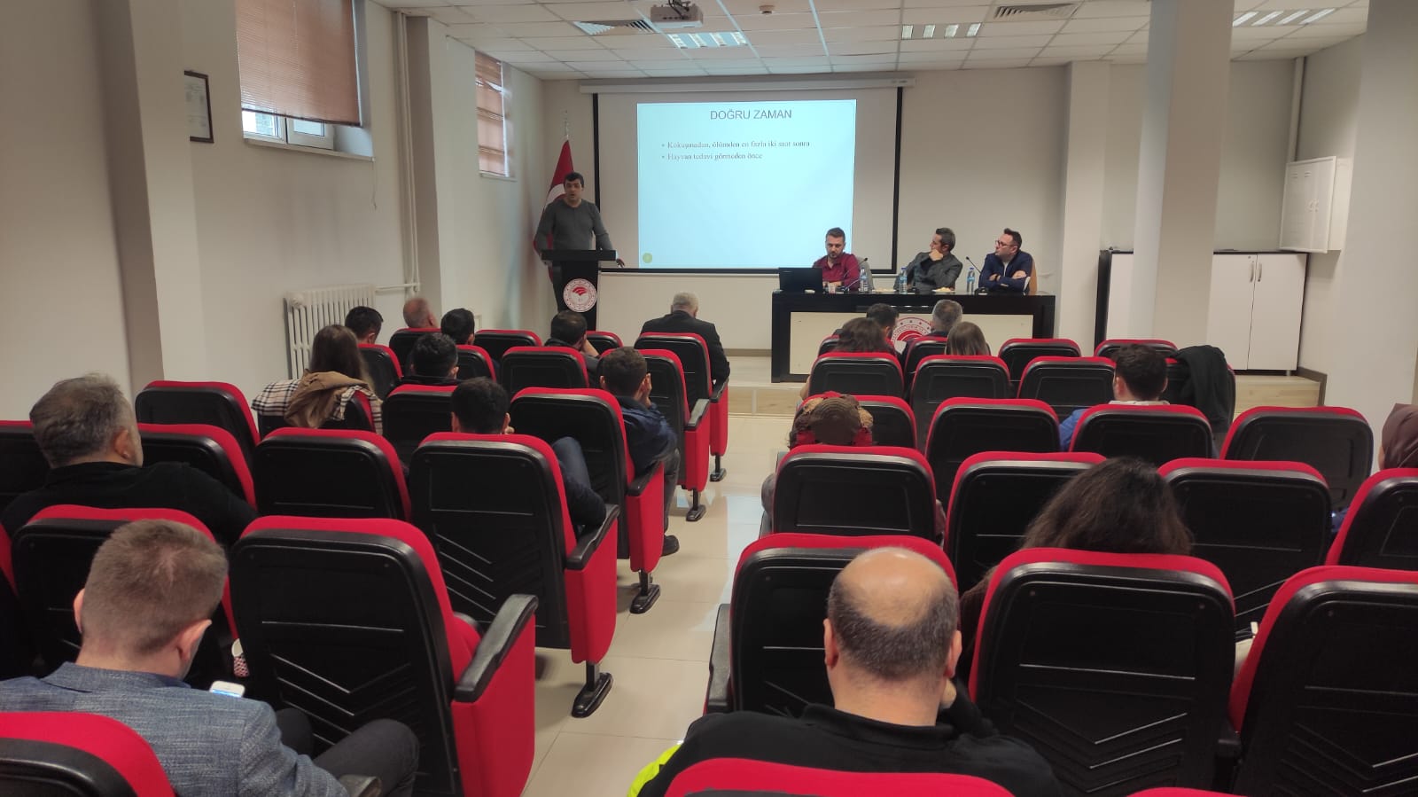 Veteriner Hekimlikte Numune Alma ve Gönderme Eğitimi Düzenlendi