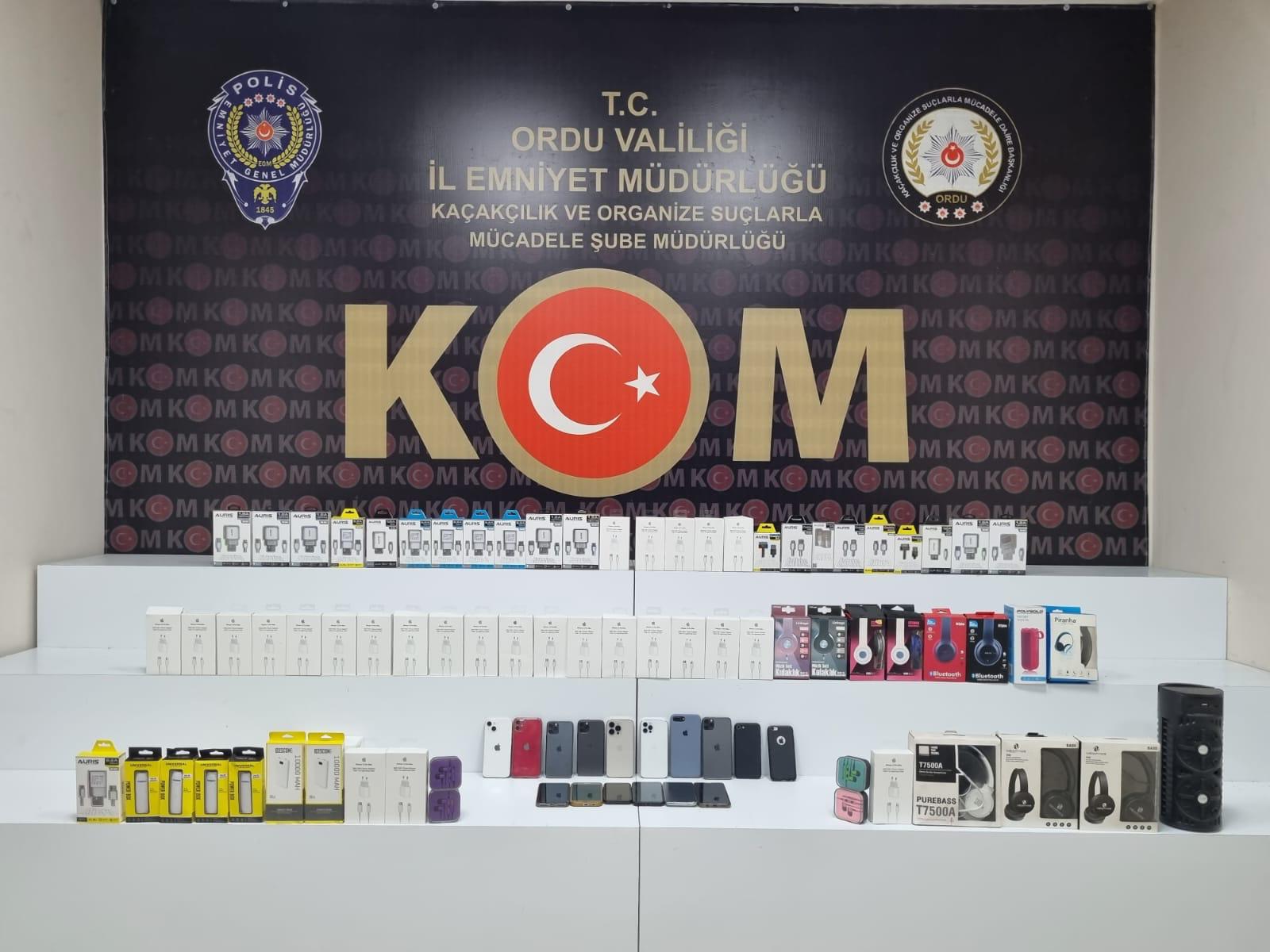 Ordu merkezli 4 ilde yapılan kaçak cep telefonu operasyonunda 8 kişi yakalandı