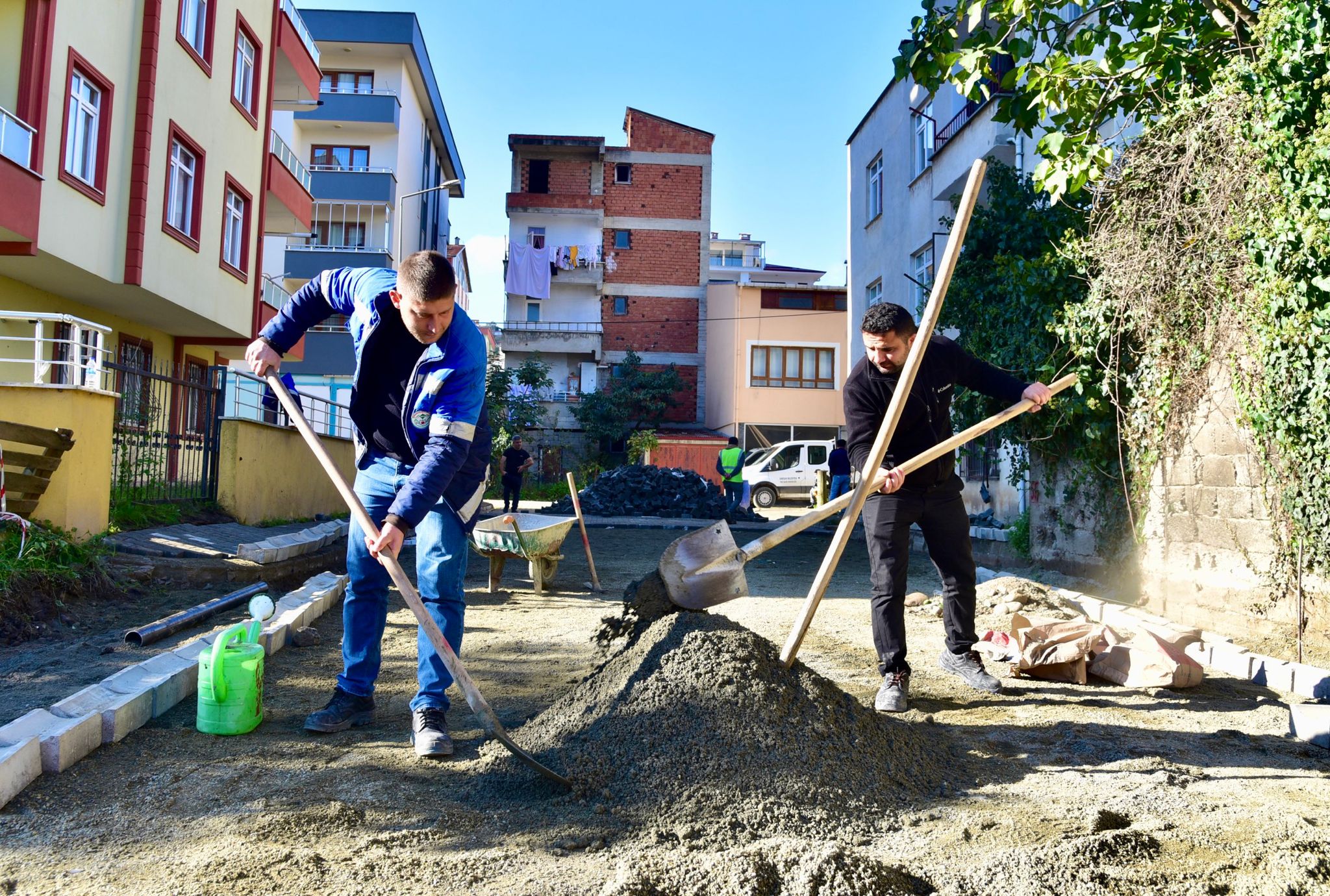 Giresun Belediyesi Ekipleri Belirlenen Sorunları Anında Gideriyor