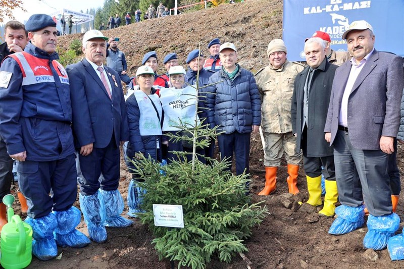 Vali Ünlü, “Milli Ağaçlandırma Günü” Etkinliğine Katıldı