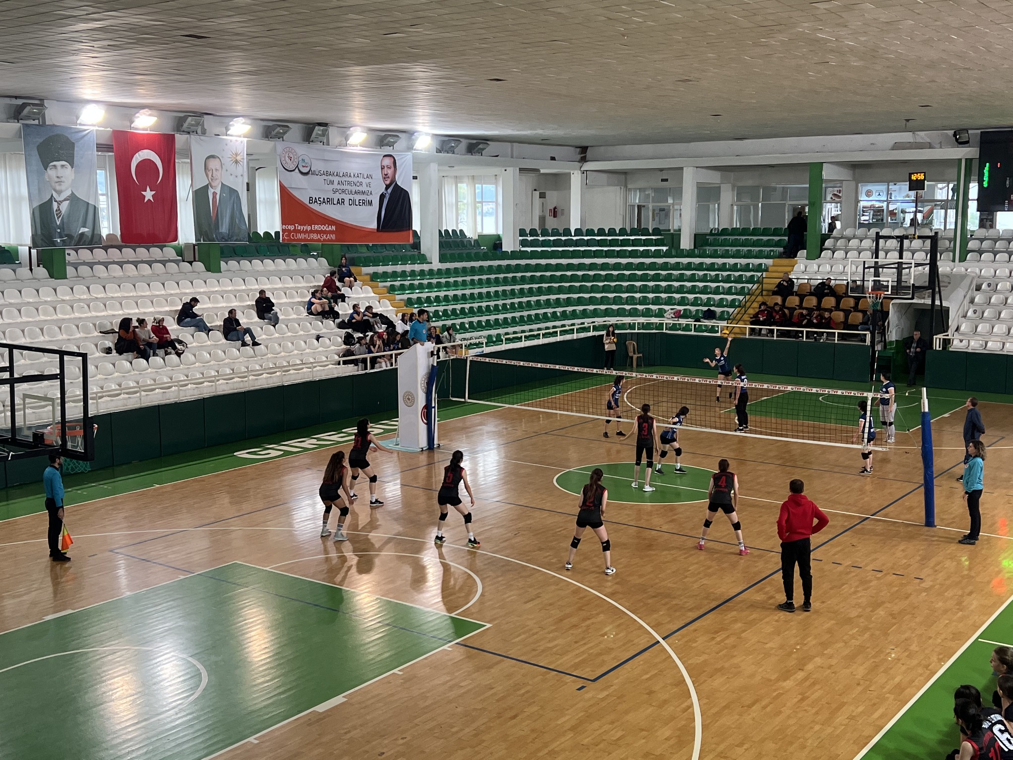 Yıldız Erkek ve Kızlar Voleybol İl Birinciliği Müsabakalarında Şampiyonlar Belli Oldu