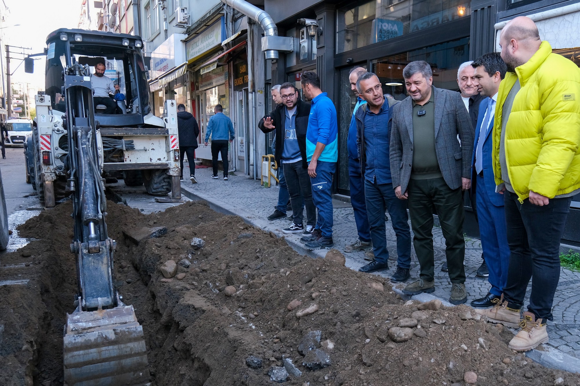 Fatih Caddesi’ne İlk Kazma Vuruldu