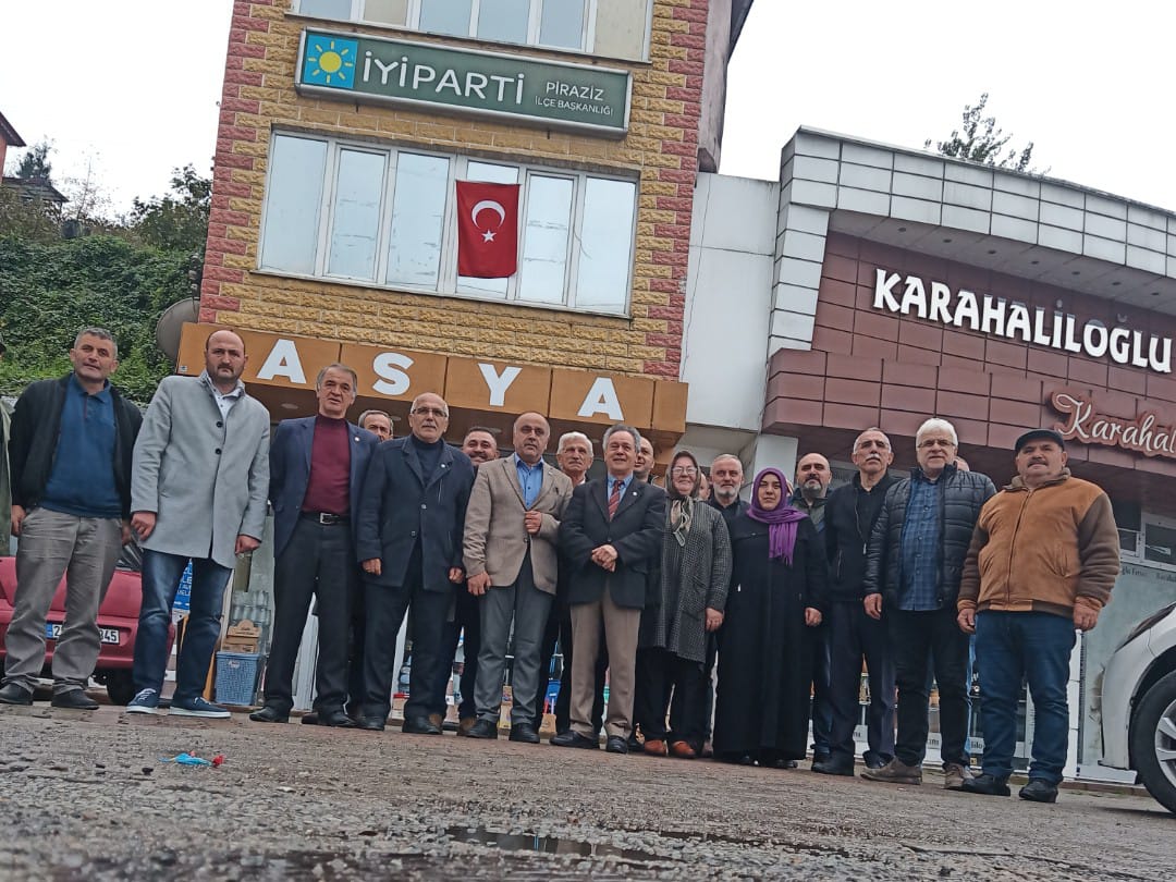 Başkan Çelik; “Bir Siyasi Parti Liderine Çiçek Vermek Ne Zamandır Suç Oldu?”