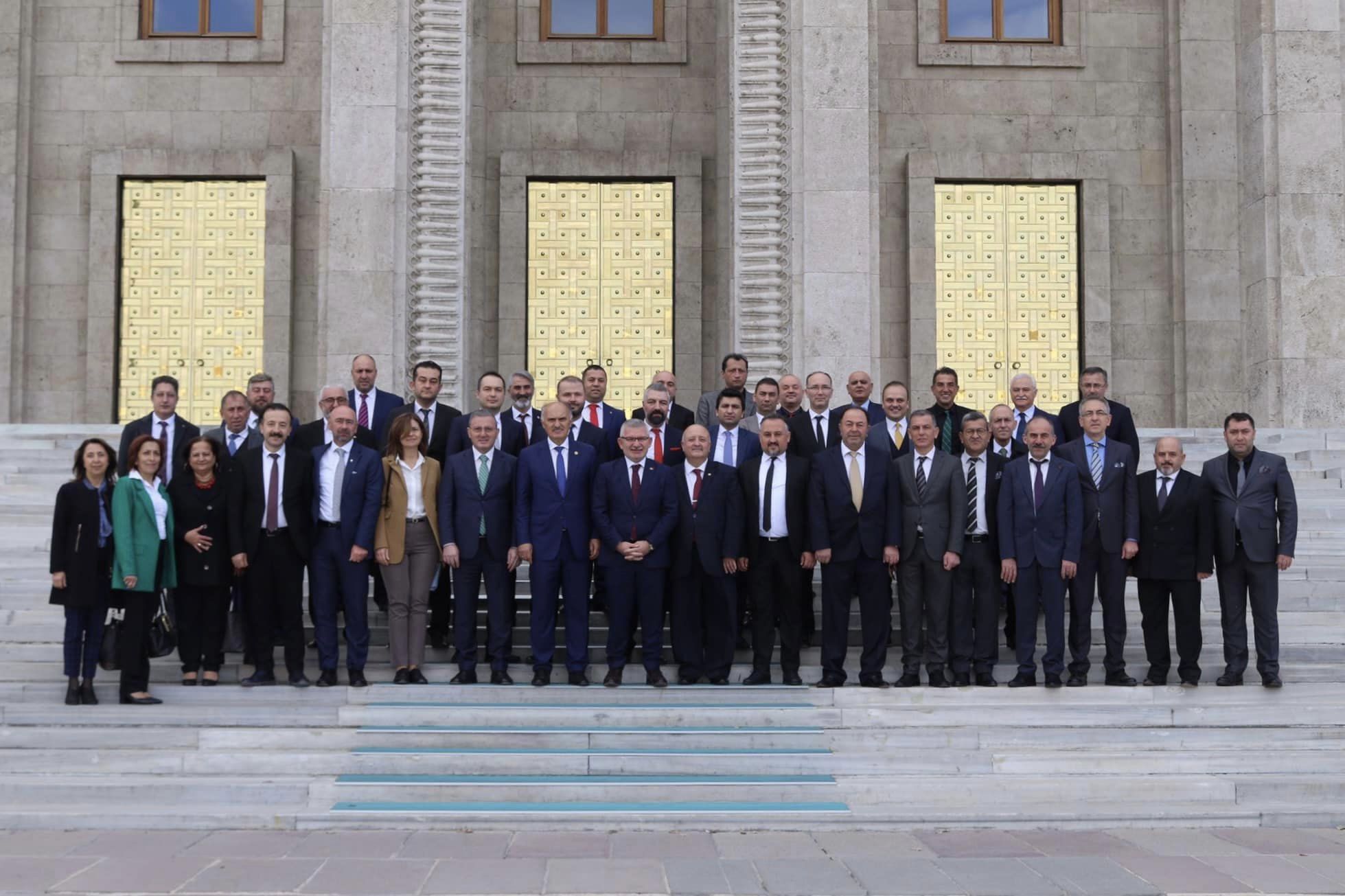 Milletvekili Aydın; “şehrimiz proje ve yatırımlarını takip etmek boynumuzun borcudur”