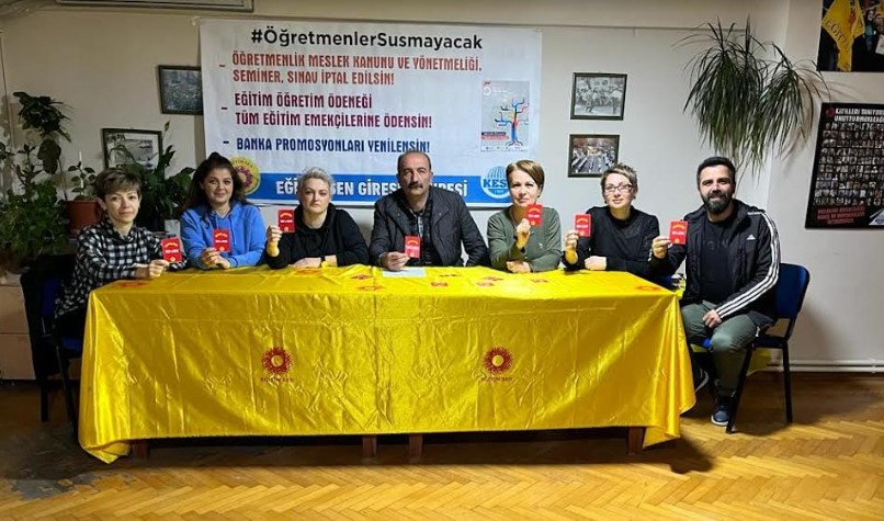 Öğretmenler ÖMK’nin İptal Edilmesini Bekliyor! “ANAYASA MAHKEMESİ’Nİ ÖĞRETMENLERİN SESİNİ DUYMAYA ÇAĞIRIYORUZ!”