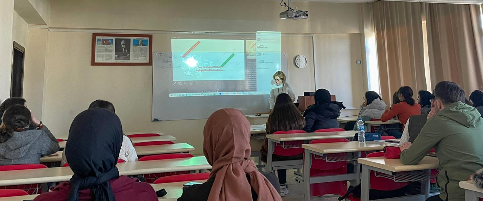“İnfodemi, Dezenformasyon Yasası ve Sağlıkta Dezenformasyon” Konferansı Gerçekleştirildi