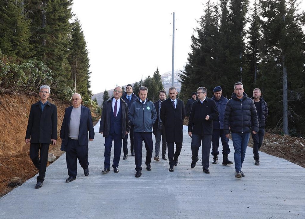 Vali Ünlü, Sis Dağı Yayla Yolu Çalışmalarını İnceledi