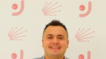 “Gençleri Sefalete Mahkum ediyorlar!”