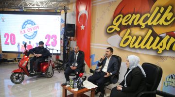 Bakan Murat Kurum, Giresun’da Gençlerle Buluştu