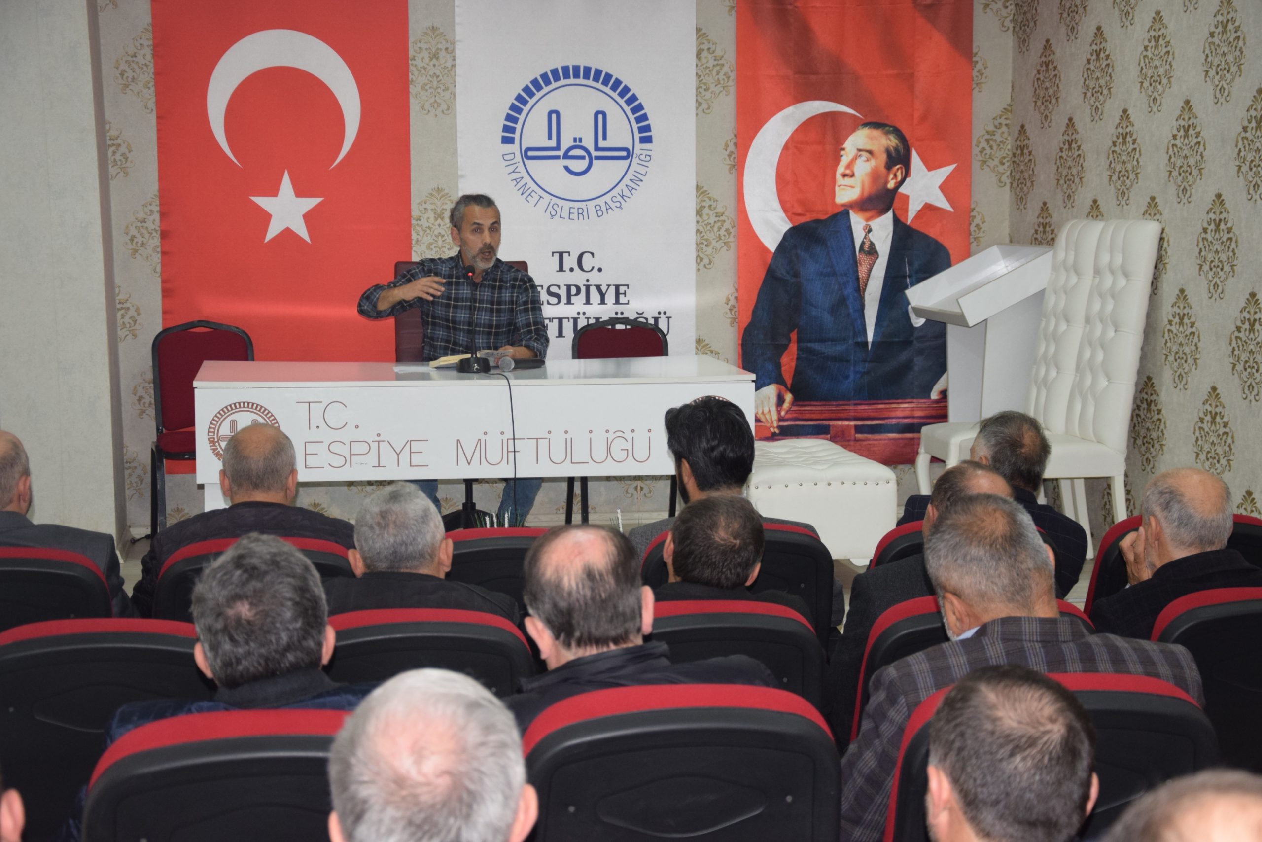 Espiye’de Din Görevlilerine Yönelik Seminer Düzenlendi