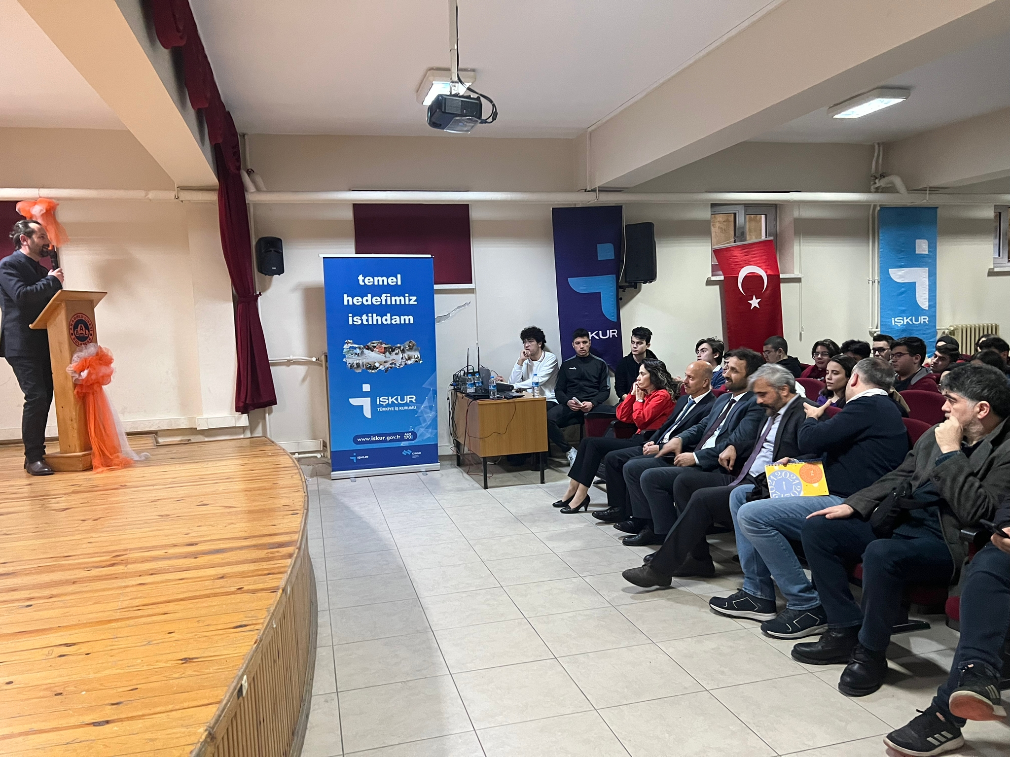 Giresun’da lise öğrencilere yönelik “Meslek Tanıtım Günü” etkinliği düzenlendi