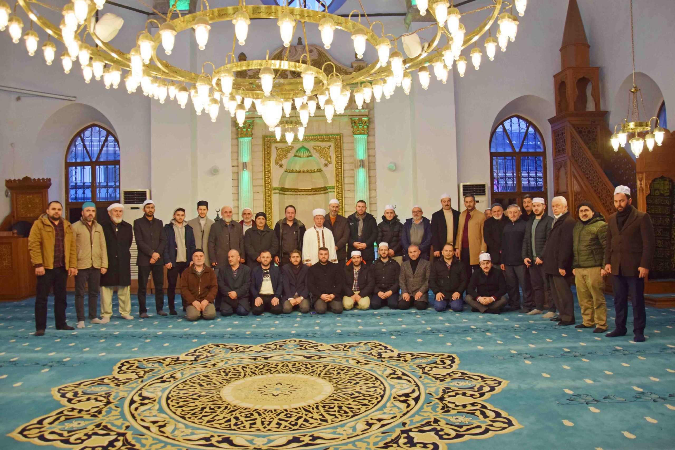 Giresunlular Kur’an-ı Kerim’in yakılmasını şiddetle kınadı