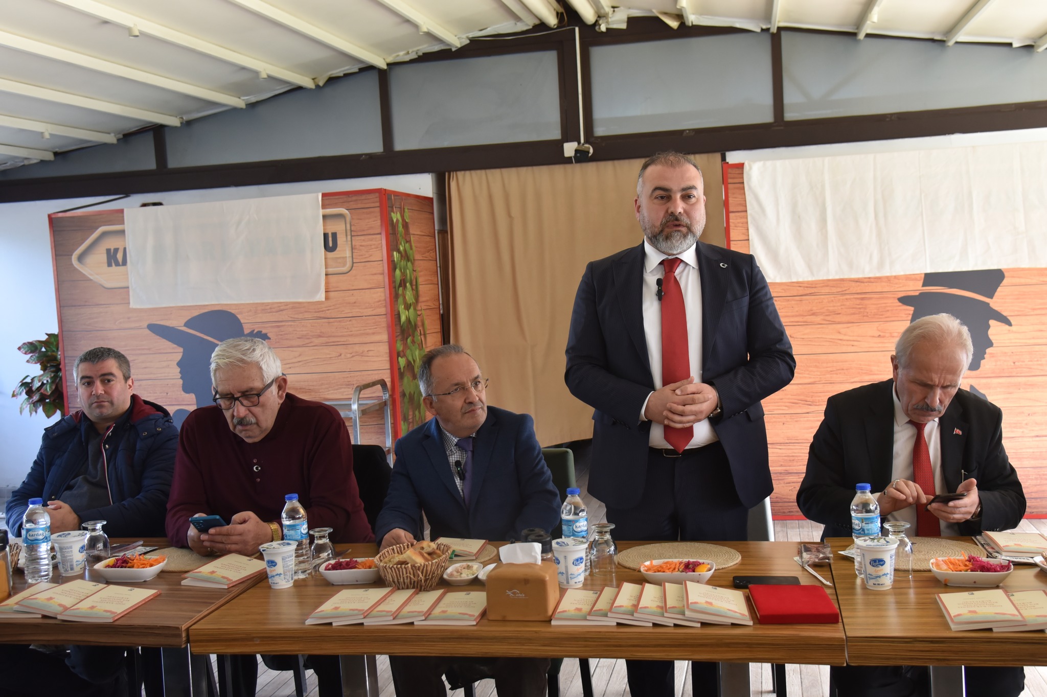 Başkan Erener Gazetecilerle Bir Araya Geldi