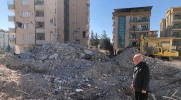 Depremde 15 Gazeteci Yaşamını Yitirdi