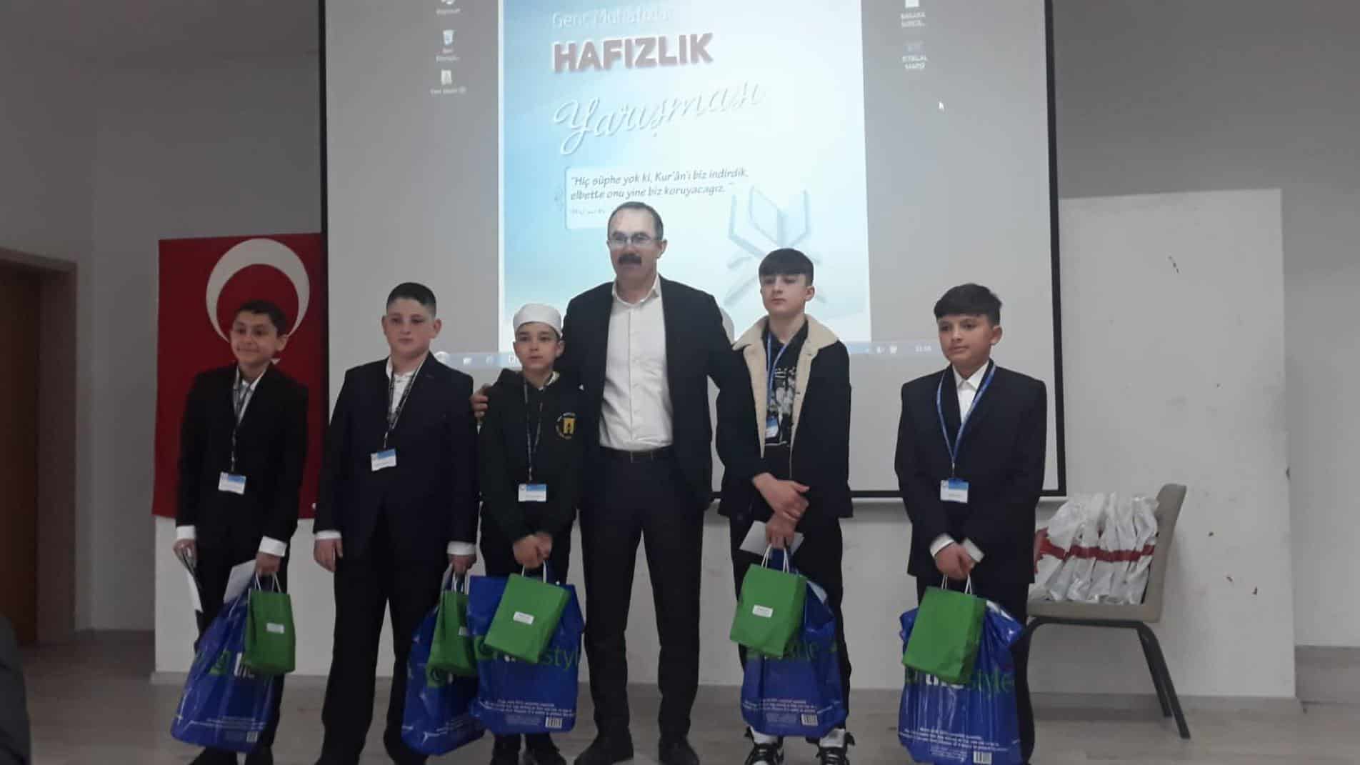 Bulancak’ta Genç Hafızlık Yarışmasının Finalleri Yapıldı