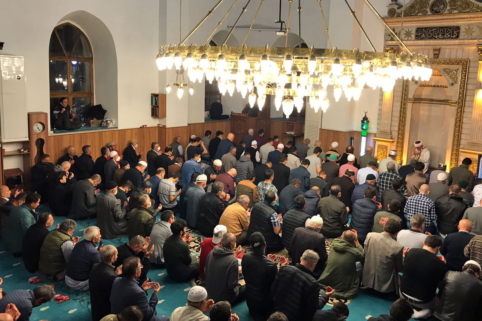 İlk Teravih Namazı Kılındı