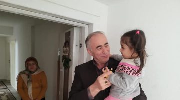 Başkan Görgülüoğlu  Depremzede Vatandaşları Yalnız Bırakmıyor!